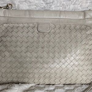 Vintage Pierre Cardin cream woven leather Crossbody expanding frame-gold